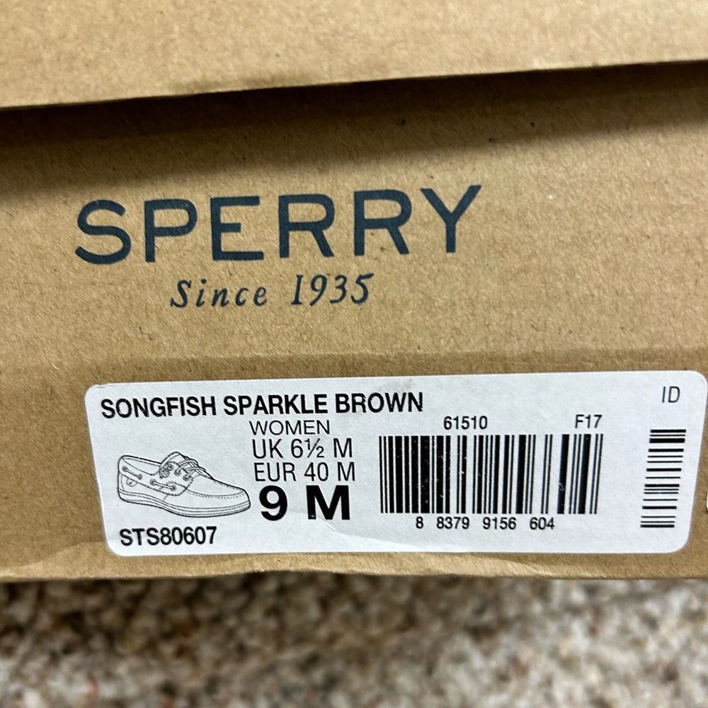 Women’s Sperrys - Picture 5 of 6